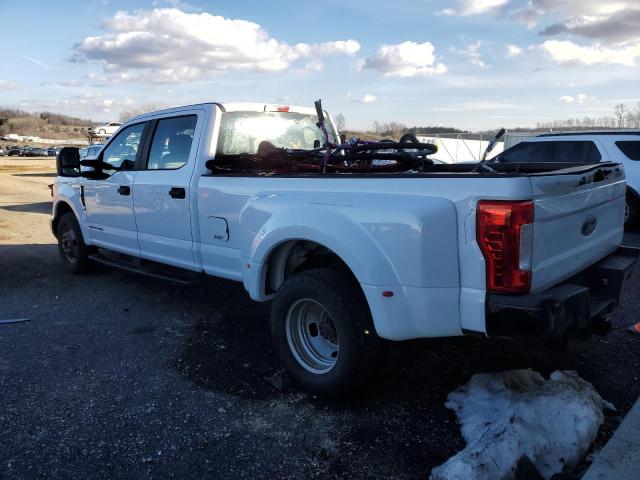 1FT8W3CT4HED33597 - 2017 FORD F350 SUPER DUTY WHITE photo 2