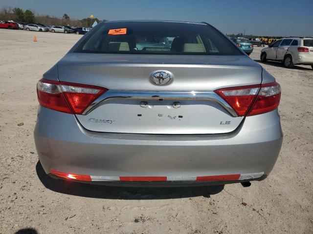 4T1BF1FK8GU567707 - 2016 TOYOTA CAMRY LE SILVER photo 6