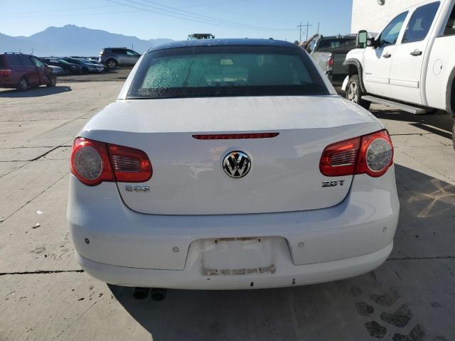 WVWFA71FX8V012061 - 2008 VOLKSWAGEN EOS LUX WHITE photo 6