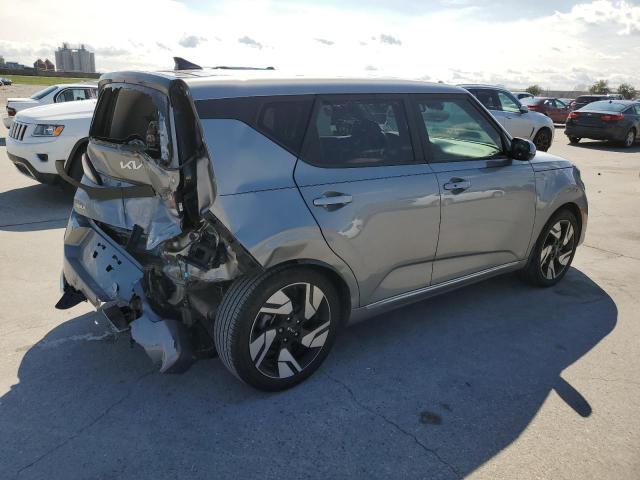 KNDJ53AU6P7869387 - 2023 KIA SOUL GT LINE GRAY photo 3