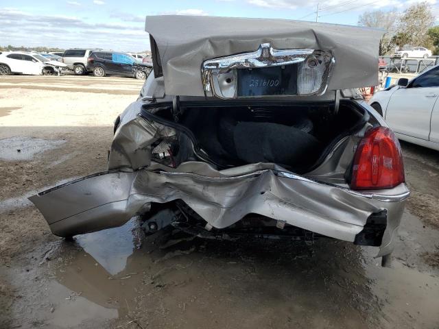 1LNHM81W82Y670419 - 2002 LINCOLN TOWN CAR EXECUTIVE GOLD photo 6