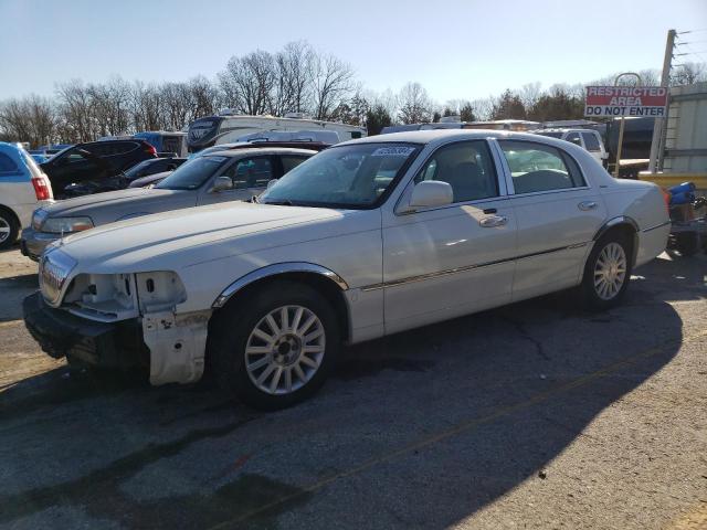 1LNHM81W63Y699676 - 2003 LINCOLN TOWN CAR EXECUTIVE WHITE photo 1