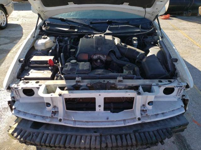 1LNHM81W63Y699676 - 2003 LINCOLN TOWN CAR EXECUTIVE WHITE photo 11