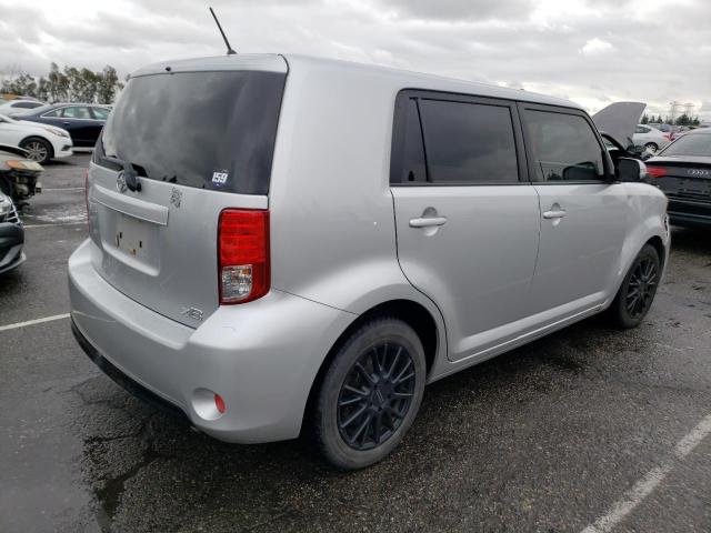 JTLZE4FE0EJ058070 - 2014 TOYOTA SCION XB SILVER photo 3