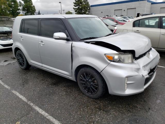 JTLZE4FE0EJ058070 - 2014 TOYOTA SCION XB SILVER photo 4