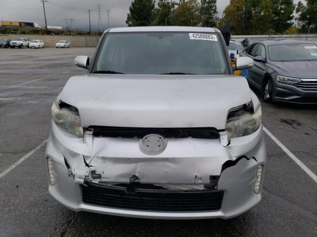 JTLZE4FE0EJ058070 - 2014 TOYOTA SCION XB SILVER photo 5
