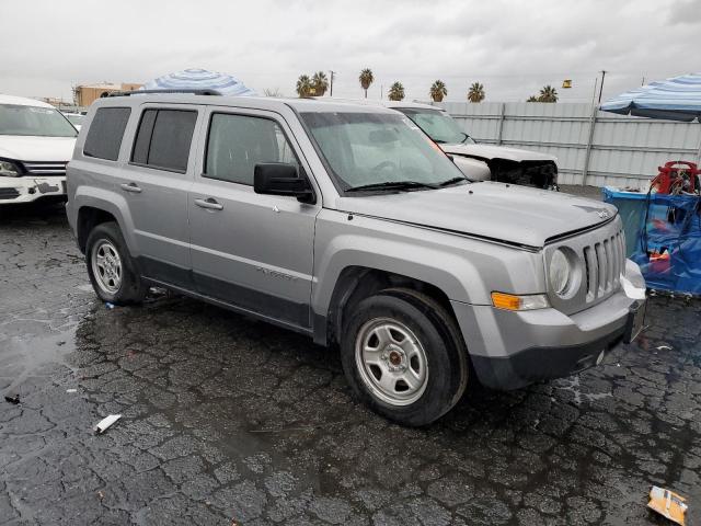 1C4NJPBA1FD145583 - 2015 JEEP PATRIOT SP SILVER photo 4