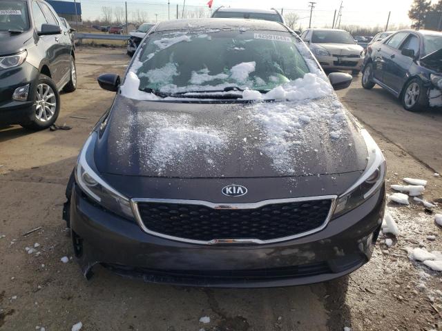 3KPFK4A74HE130633 - 2017 KIA FORTE LX BROWN photo 5