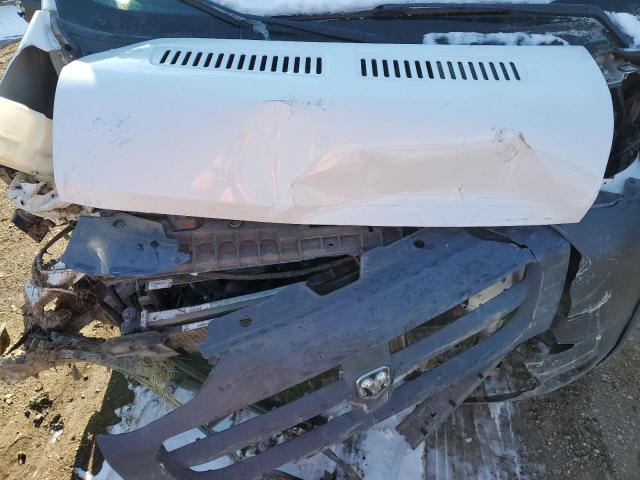 3C6TRVDG9JE145979 - 2018 RAM PROMASTER 2500 HIGH WHITE photo 12