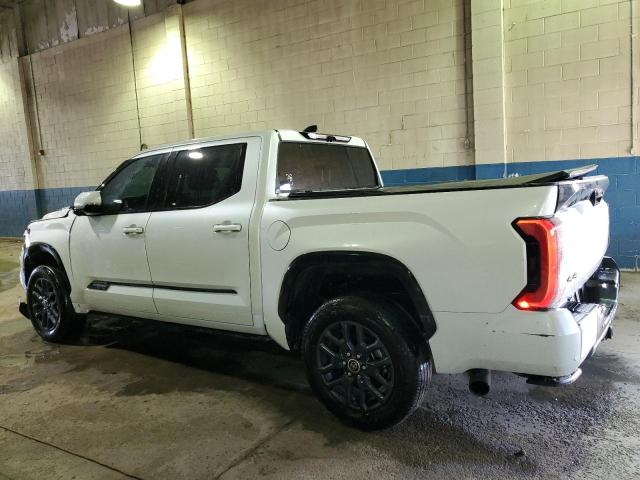 5TFNC5DB5PX032370 - 2023 TOYOTA TUNDRA CREWMAX PLATINUM Weiß Foto 2