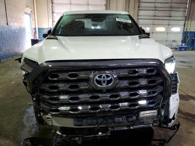 5TFNC5DB5PX032370 - 2023 TOYOTA TUNDRA CREWMAX PLATINUM Weiß Foto 5