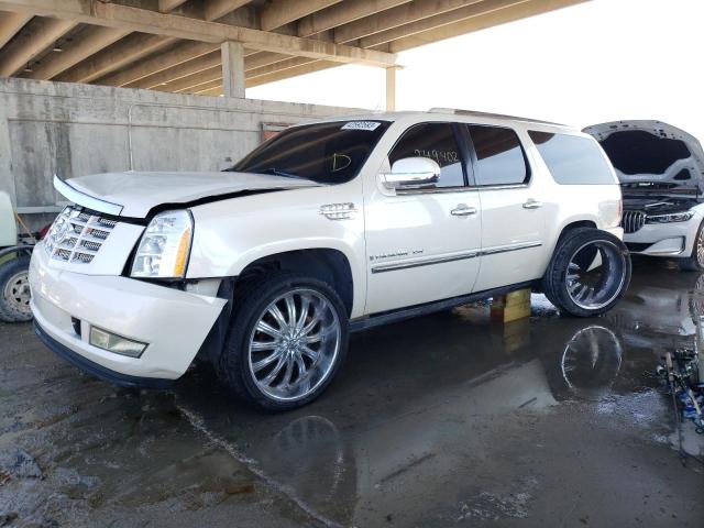 1GYFC66858R232421 - 2008 CADILLAC ESCALADE ESV WHITE photo 1