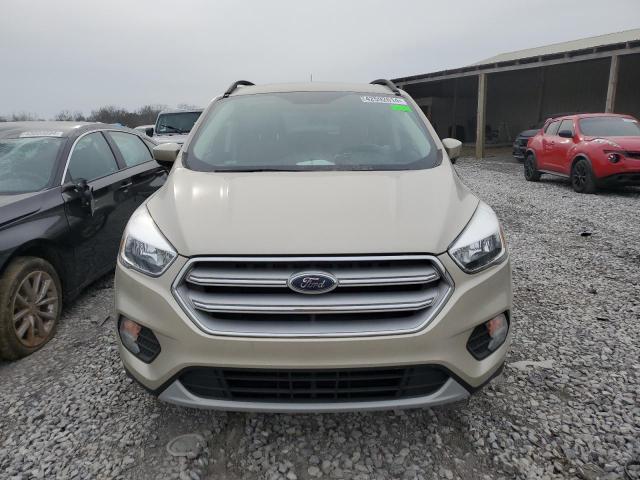 1FMCU9GD9JUC30463 - 2018 FORD ESCAPE SE BEIGE photo 5