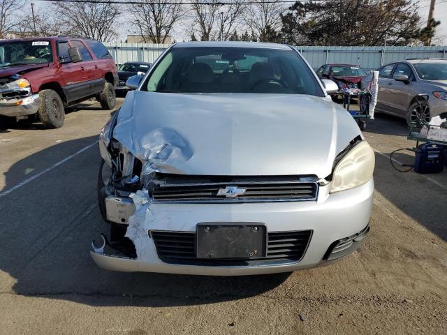 2G1WB5EK9A1132202 - 2010 CHEVROLET IMPALA LT SILVER photo 5