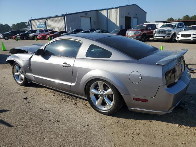 1ZVHT82H865164214 - 2006 FORD MUSTANG GT SILVER photo 2