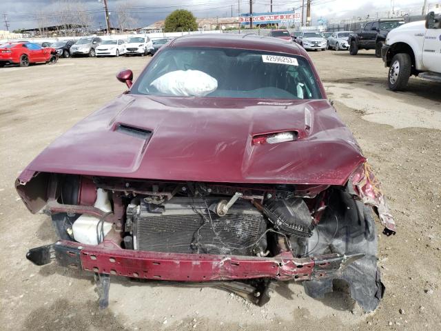 2C3CDZAG4LH230419 - 2020 DODGE CHALLENGER SXT BURGUNDY photo 5