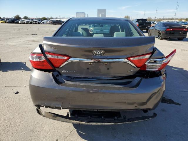 4T1BF1FK0HU294828 - 2017 TOYOTA CAMRY LE GRAY photo 6
