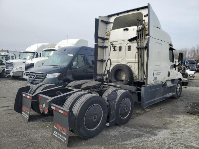 3AKJGLD58FSGM8507 - 2015 FREIGHTLINER CASCADIA 1 WHITE photo 4