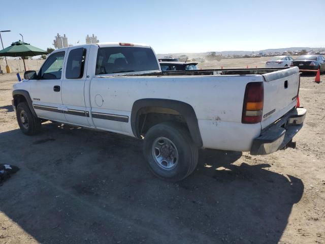 1GCHC29GX1E167346 - 2001 CHEVROLET SILVERADO C2500 HEAVY DUTY WHITE photo 2