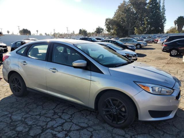 1FADP3FE1JL304512 - 2018 FORD FOCUS SE SILVER photo 4