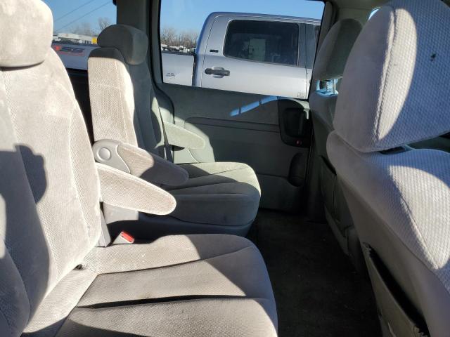 KNDMB233966040807 - 2006 KIA SEDONA EX SILVER photo 11