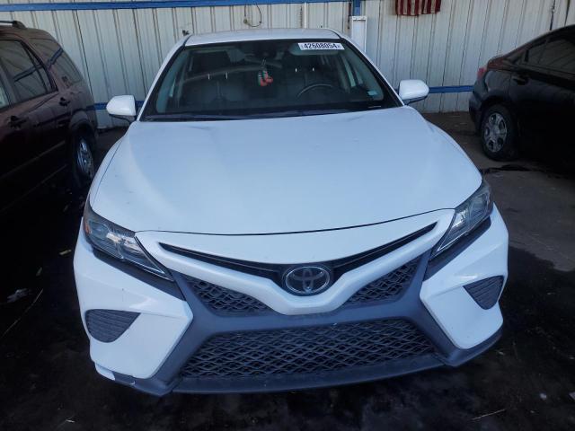 4T1B11HK2KU791267 - 2019 TOYOTA CAMRY L WHITE photo 5