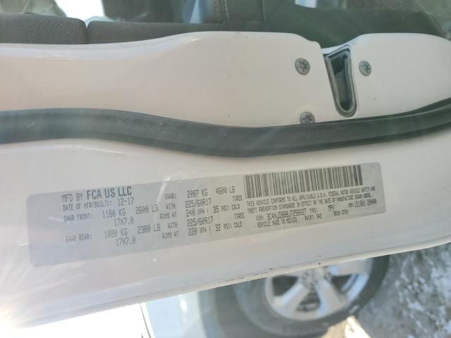 3C4NJDBB8JT256027 - 2018 JEEP COMPASS LATITUDE 白色 照片 12