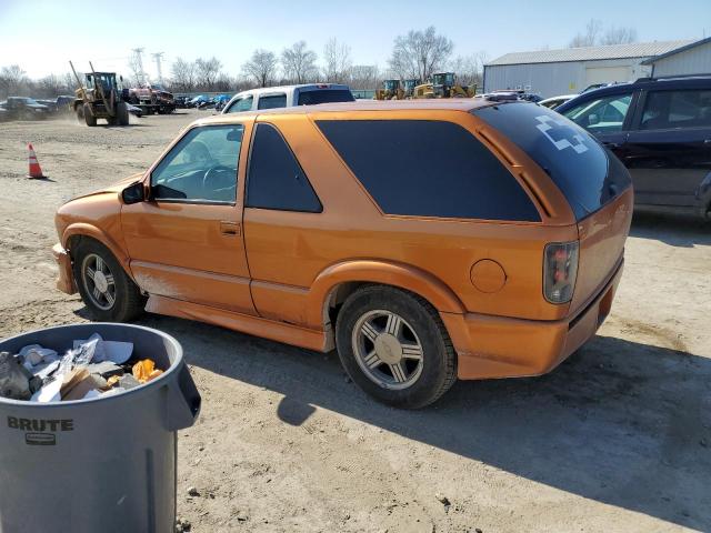 1GNCS18W61K186646 - 2001 CHEVROLET BLAZER ORANGE photo 2