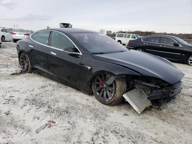 5YJSA1E43LF366273 - 2020 TESLA MODEL S Սև լուսանկար 4