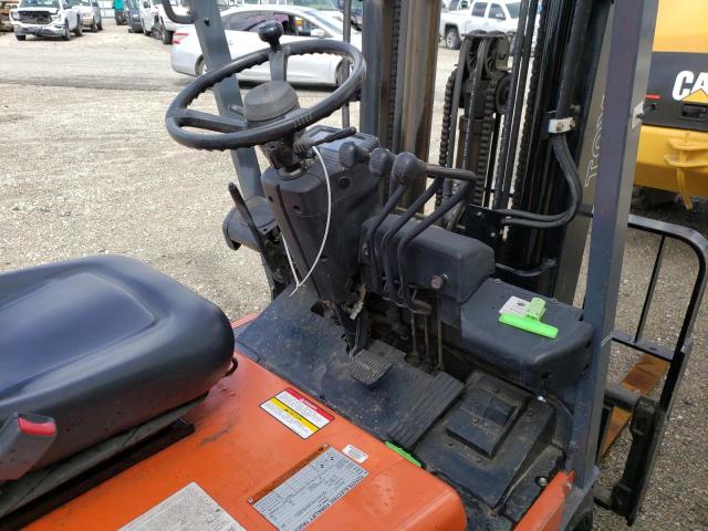 38740 - 2006 TOYOTA FORKLIFT Помаранчевий фото 5