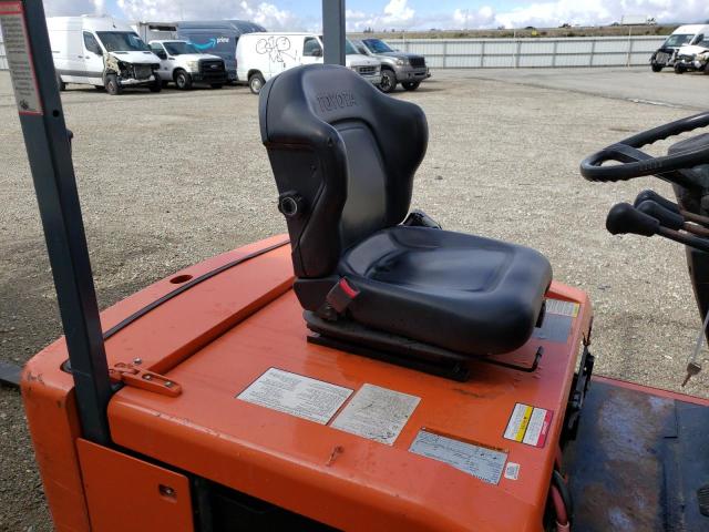 38740 - 2006 TOYOTA FORKLIFT Помаранчевий фото 6
