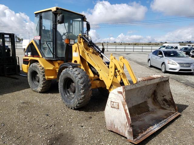 6ZS00G54 - 2010 CATERPILLAR FORKLIFT YELLOW photo 1