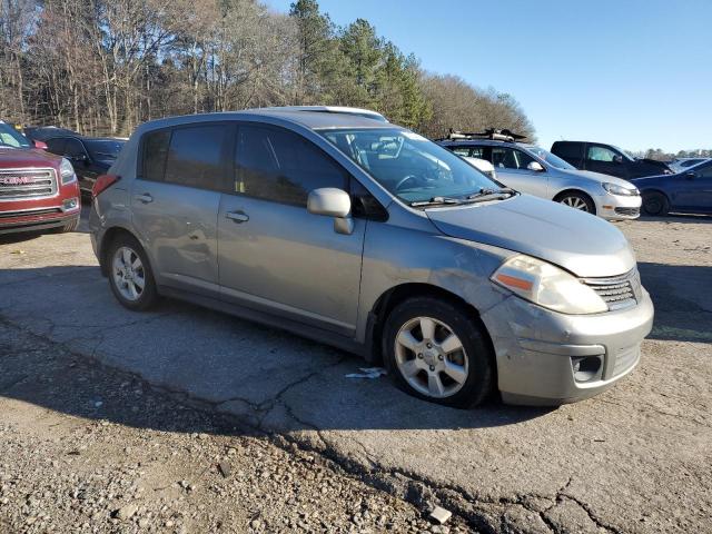 3N1BC13E87L410736 - 2007 NISSAN VERSA S GRAY photo 4