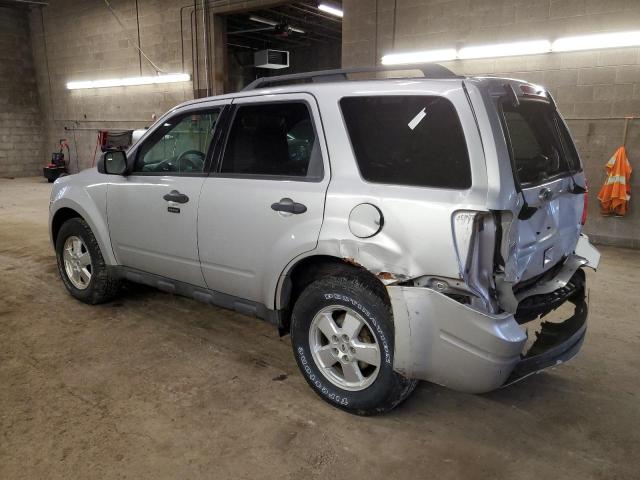 1FMCU9D72BKC38366 - 2011 FORD OTHER XLT SILVER photo 2