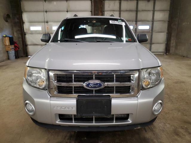 1FMCU9D72BKC38366 - 2011 FORD OTHER XLT SILVER photo 5