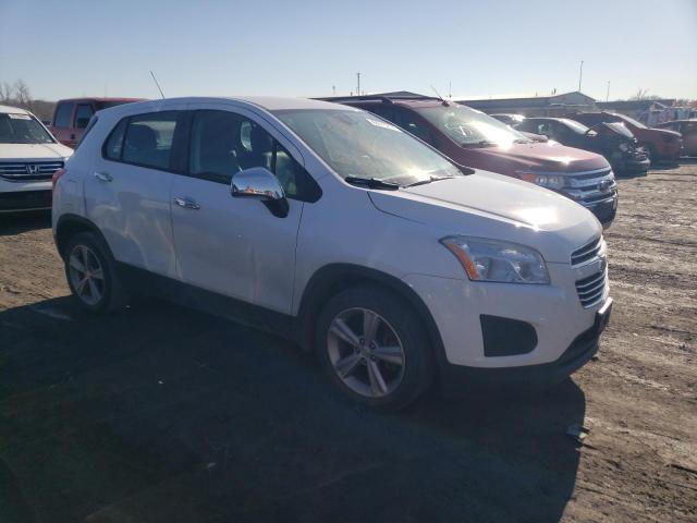 3GNCJKSB5FL246954 - 2015 CHEVROLET TRAX LS WHITE photo 4