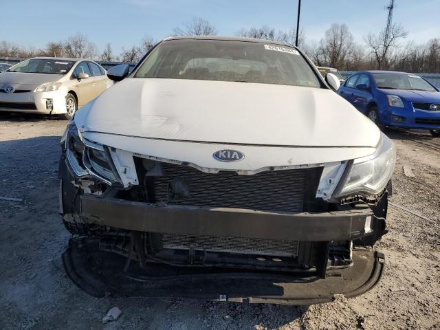 5XXGT4L35KG360353 - 2019 KIA OPTIMA LX WHITE photo 5