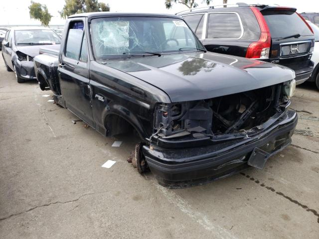 1FTCF15N1NKB39376 - 1992 FORD F150 BLACK photo 4