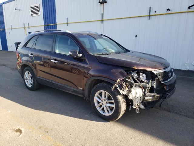 5XYKTCA62FG623921 - 2015 KIA SORENTO LX BURGUNDY photo 4