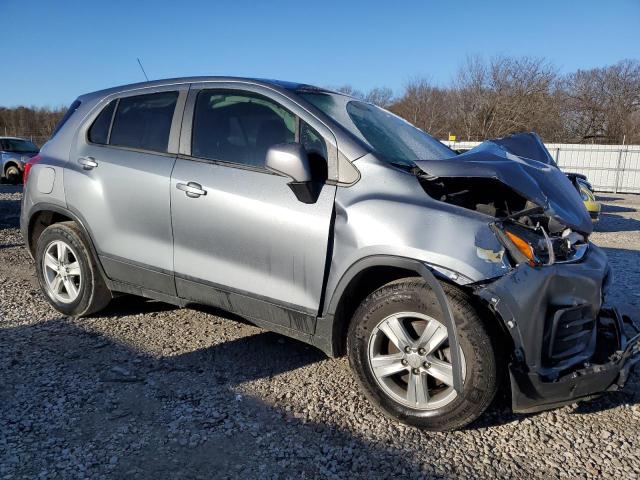 3GNCJKSB6LL144381 - 2020 CHEVROLET TRAX LS GRAY photo 4