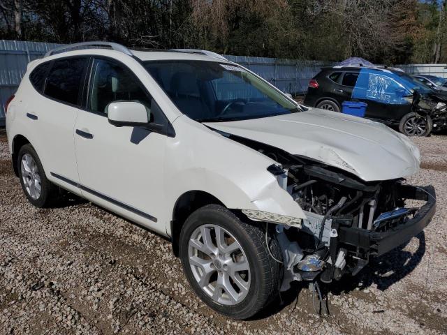 JN8AS5MT3DW013946 - 2013 NISSAN ROGUE S WHITE photo 4