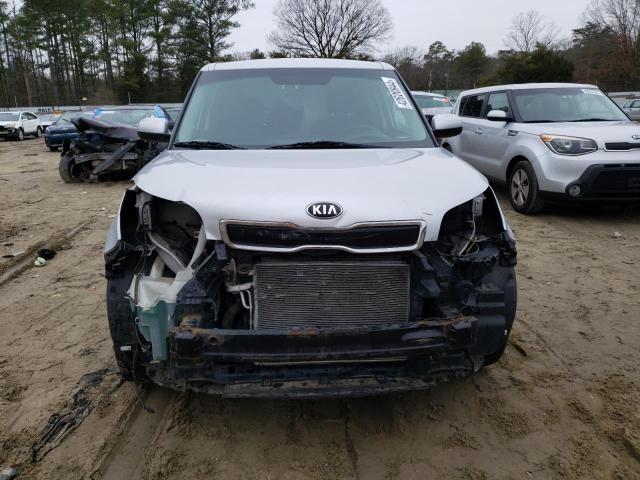 KNDJP3A53G7819145 - 2016 KIA SOUL + SILVER photo 5