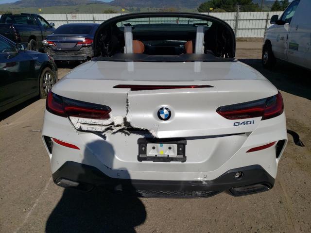 WBADZ2C06PCL29774 - 2023 BMW 840I WHITE photo 6