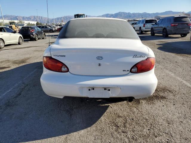 KMHJF35F3YU901736 - 2000 HYUNDAI ELANTRA GLS WHITE photo 6