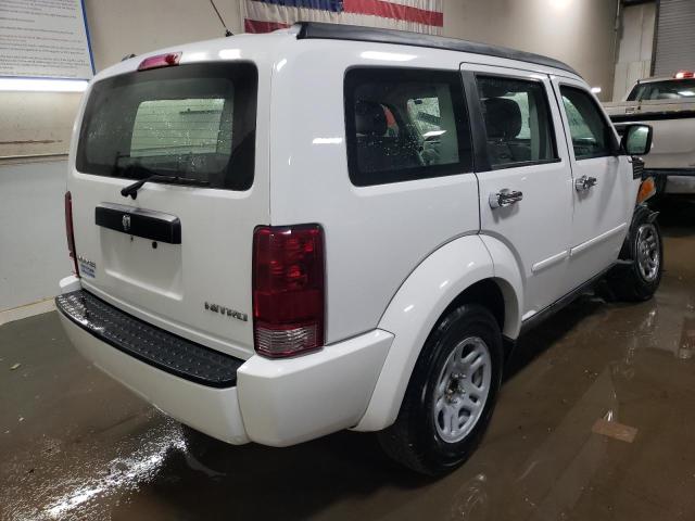 1D4PT2GK2BW596529 - 2011 DODGE NITRO SE WHITE photo 3