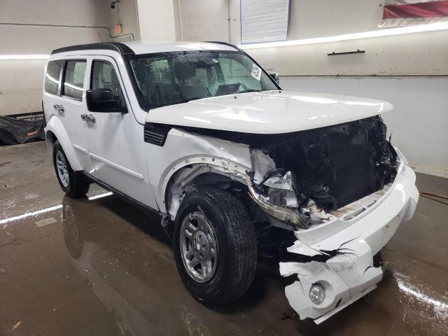 1D4PT2GK2BW596529 - 2011 DODGE NITRO SE WHITE photo 4