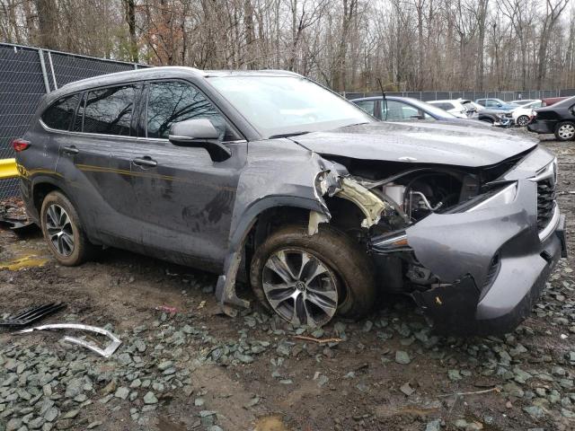 5TDHZRBH4NS575724 - 2022 TOYOTA HIGHLANDER XLE GRAY photo 4