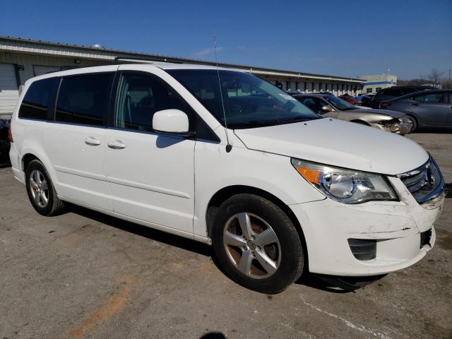 2V4RW3DG3BR634268 - 2011 VOLKSWAGEN ROUTAN SE WHITE photo 4