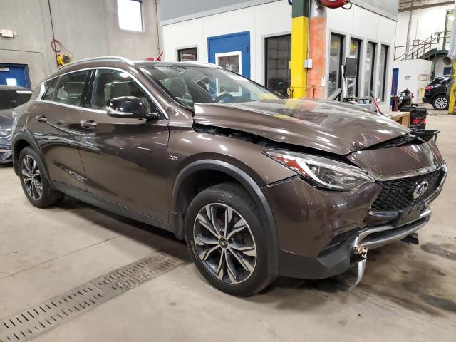 SJKCH5CR8JA045483 - 2018 INFINITI QX30 BASE BROWN photo 4