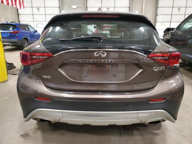 SJKCH5CR8JA045483 - 2018 INFINITI QX30 BASE BROWN photo 6